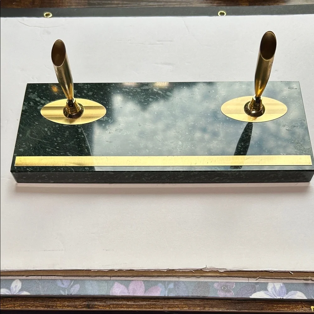 MCM 1960’s Gold Pen Stand Dark Green Marble Dual pen holder Vtg Condition no pen